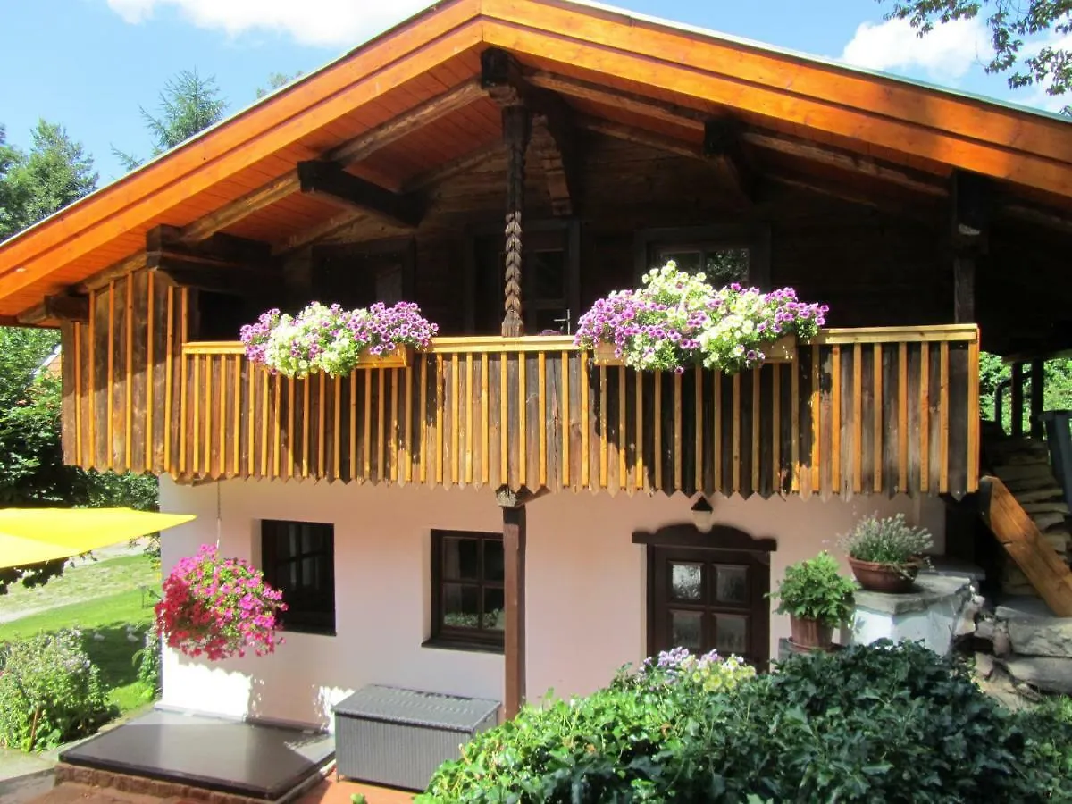 Hébergement de vacances Villa Ferienhaus Zopfhaeusl à Böbrach Allemagne