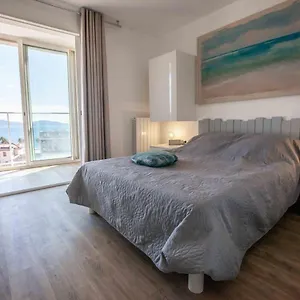  Apartment Tres Beau T2 Climatise Refait A Neuf, Vue Panoramique Exceptionnelle A 120m A Pied De La Frankreich