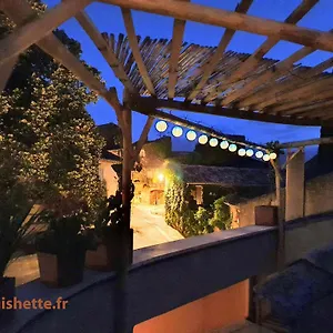  Ferienhaus L'exquishette De Lourmarin, Un Nid Sur Les Toits. Frankreich